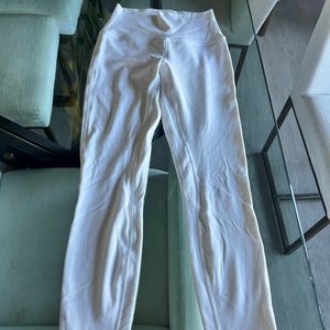 Lululemon leggings excellent condition size 4